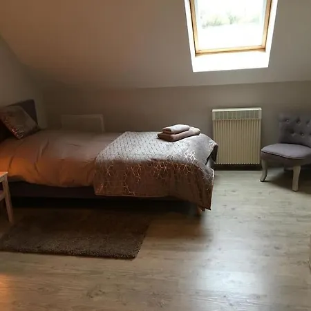 Les Azalees 8 Personnes 10mn De Compiegne